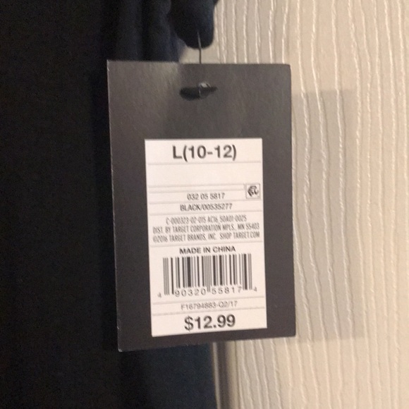 Shirt and pants - Picture 4 of 4